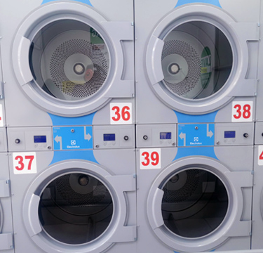 7 Séchoirs haute performance eet grande capacité dans votre laverie automatique rue Jouffroy d'Abbans 75017 Paris